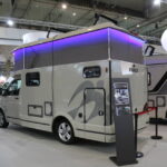 Knaus Tourer CUV 500 LT expuesto en el Salón del Caravaning 2023